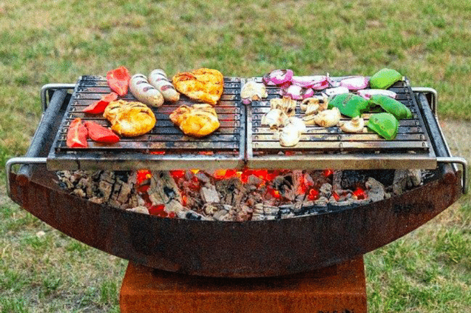 feuerschale auf 40 cm hohem Sockel mit grill